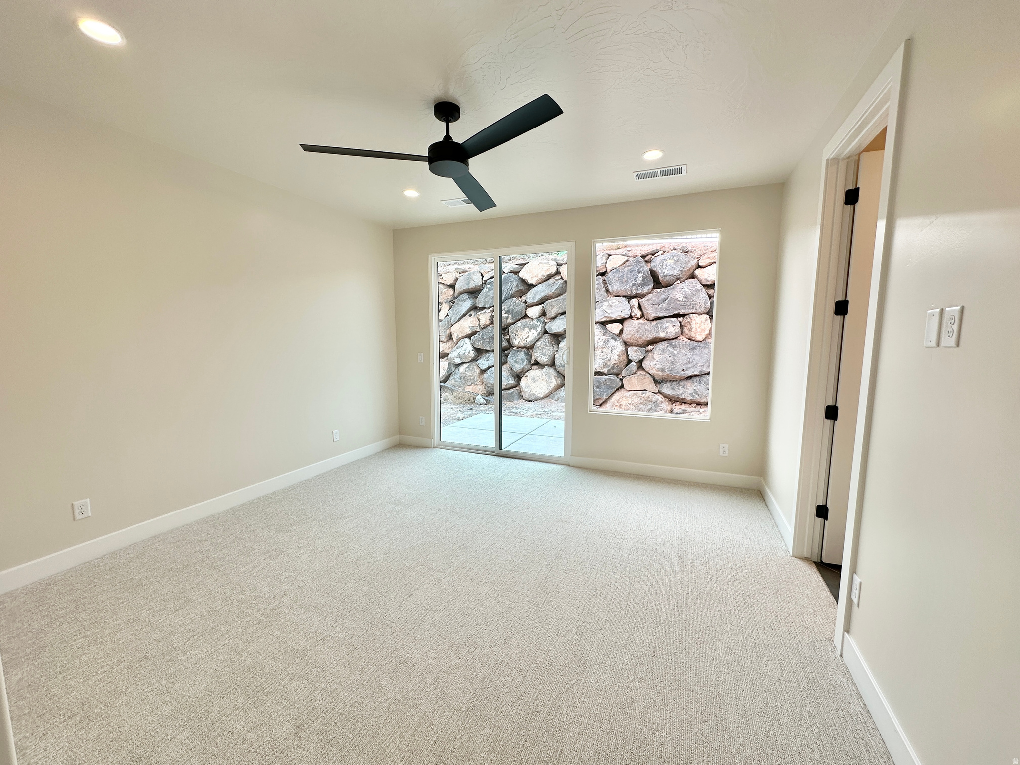 FALCON RIDGE - Residential