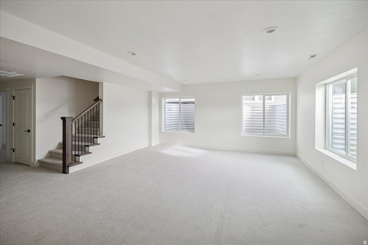 DAYBREAK - Residential