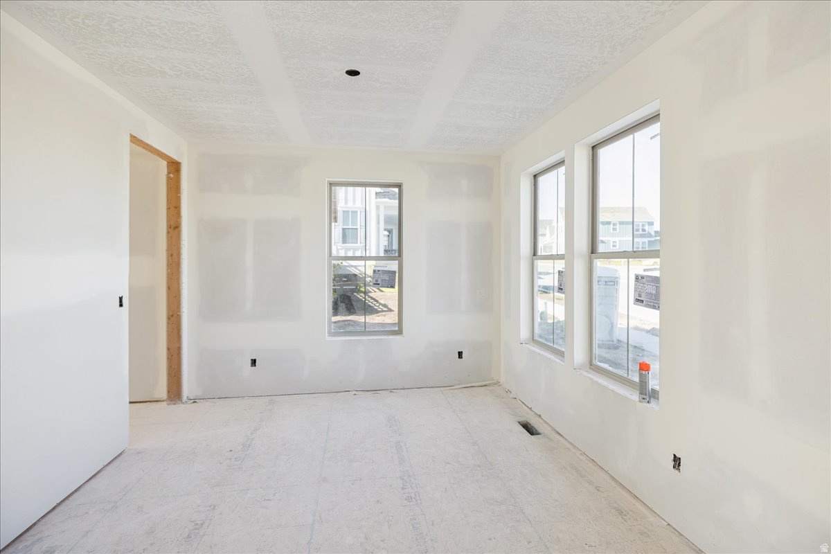 DAYBREAK - Residential