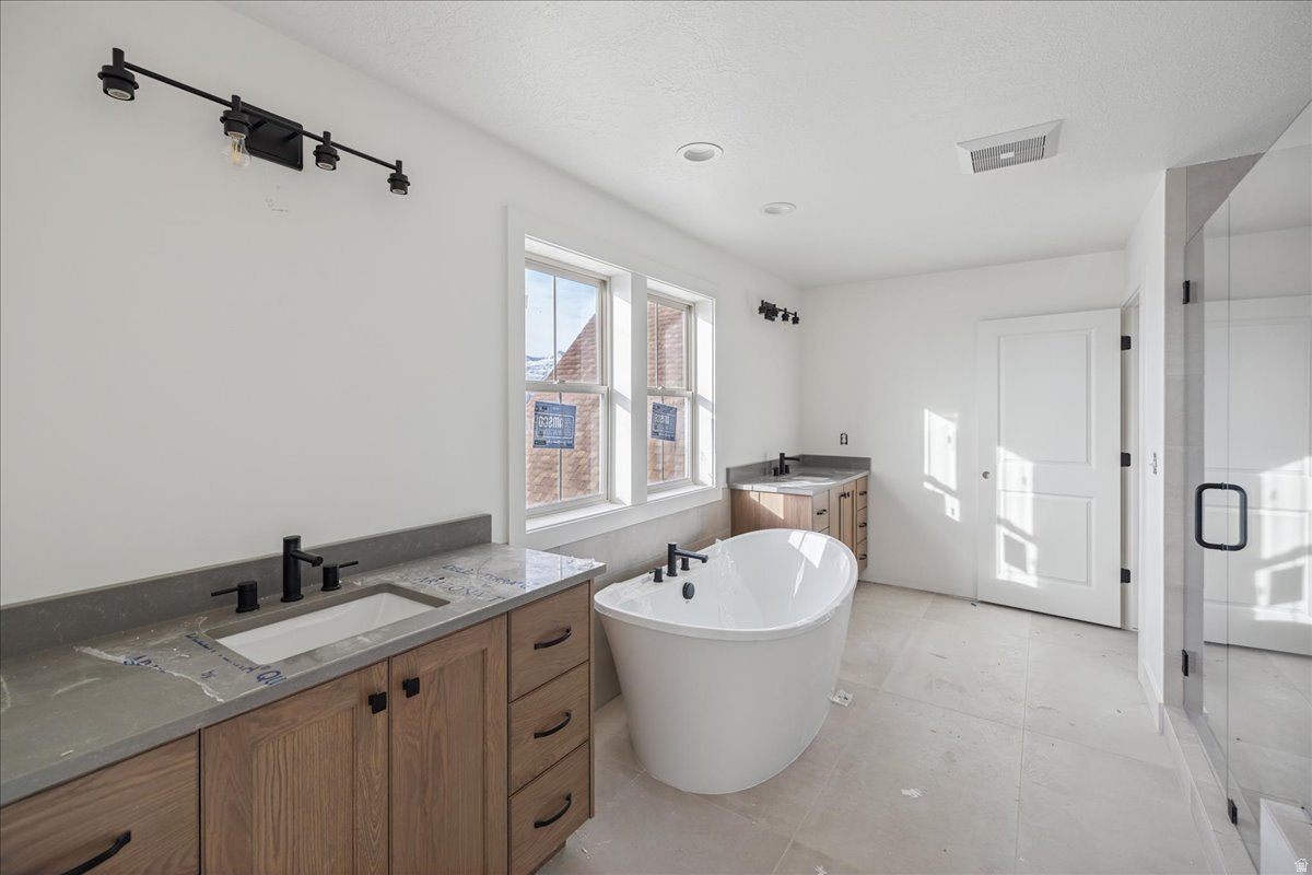 DAYBREAK - Residential