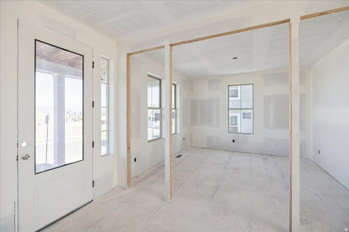 DAYBREAK - Residential