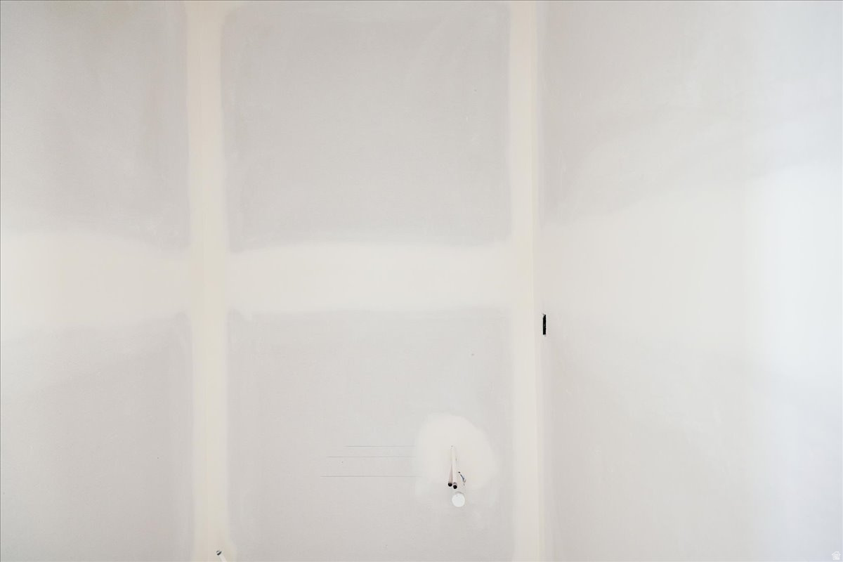 DAYBREAK - Residential