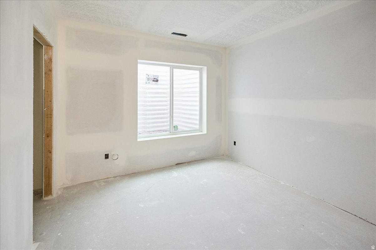 DAYBREAK - Residential