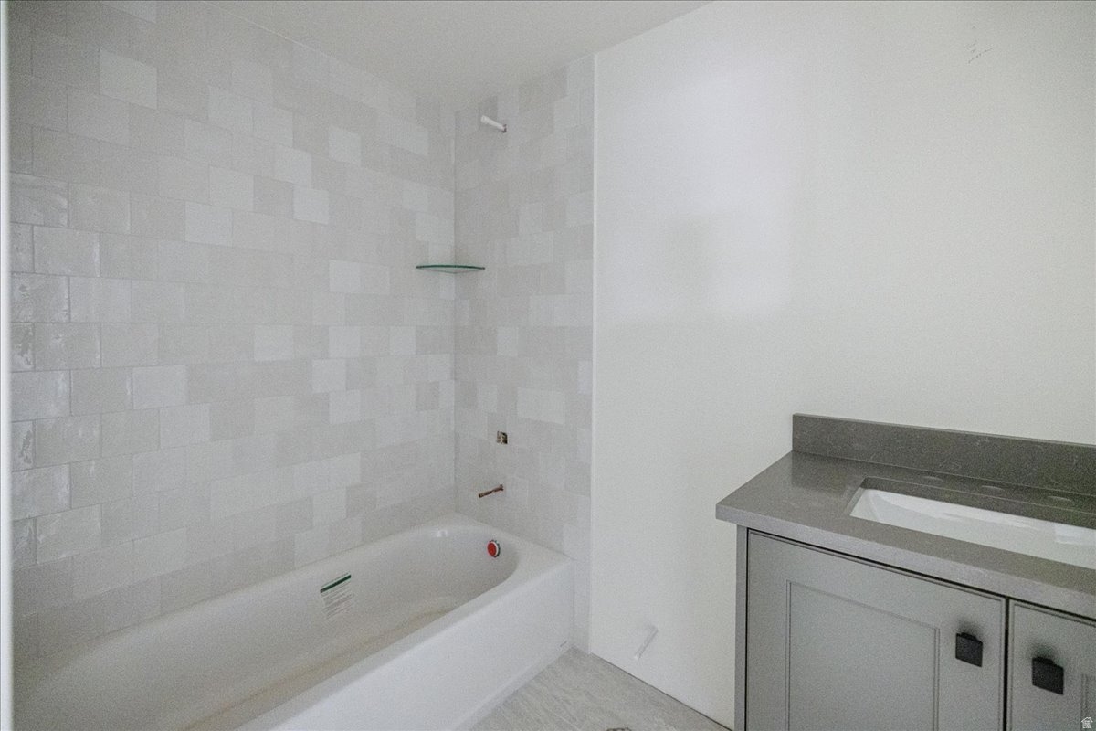 DAYBREAK - Residential