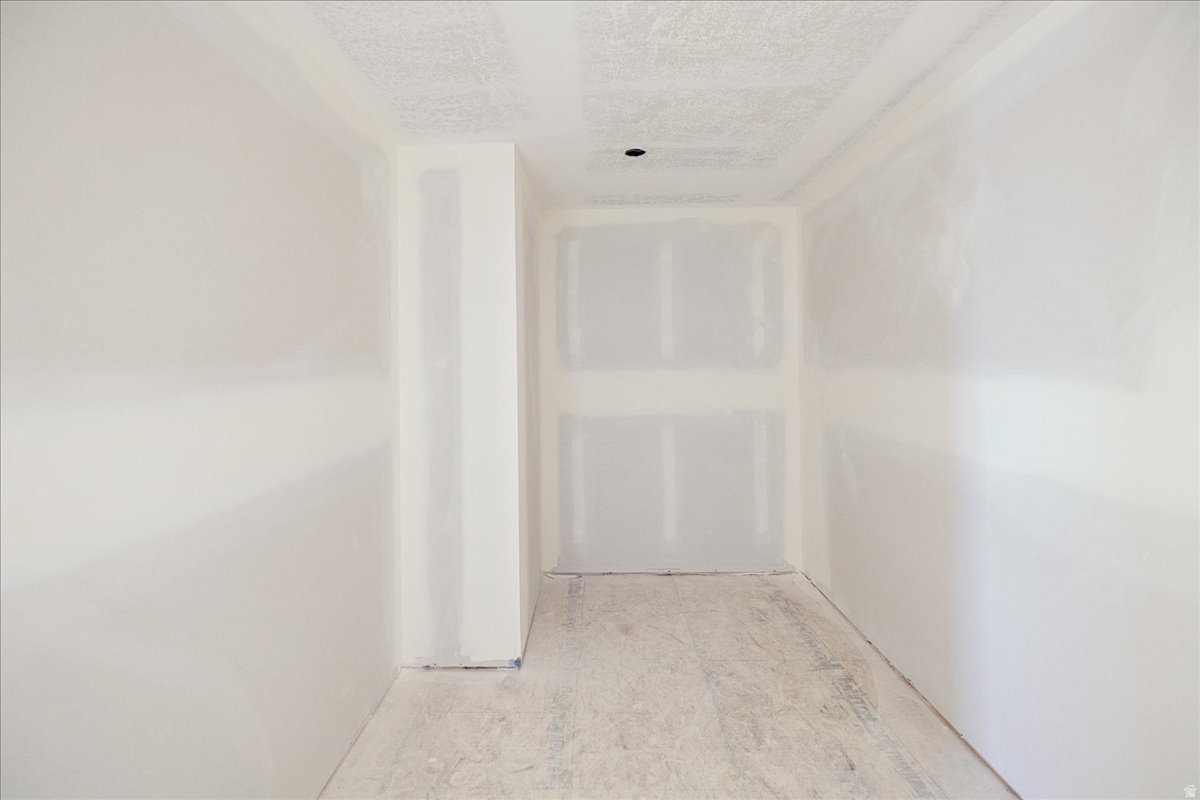 DAYBREAK - Residential