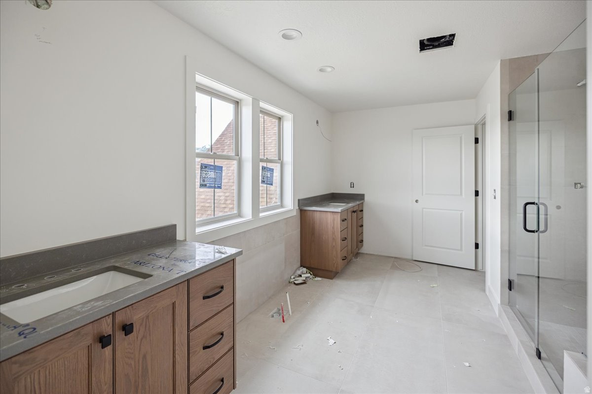 DAYBREAK - Residential