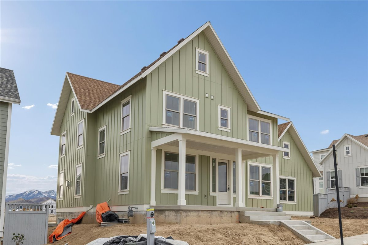 DAYBREAK - Residential