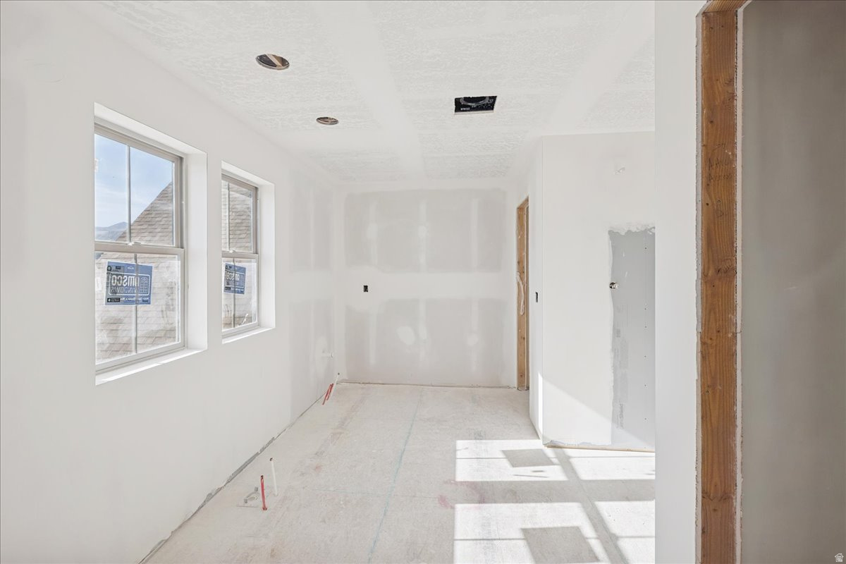 DAYBREAK - Residential