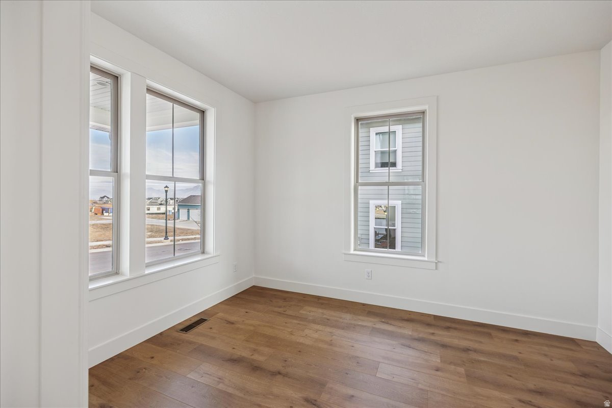 DAYBREAK - Residential