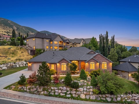 Photo of 1532 N FORD CANYON RD, Centerville, UT 84014 (MLS # 2174007)