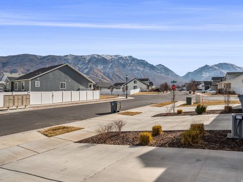 Tiny photo for 920 N CENTER ST, Santaquin, UT 84655 (MLS # 2135123)