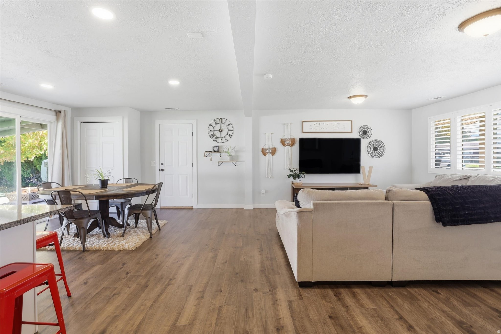 RIVER VALLEY SUBDIVI - Residential