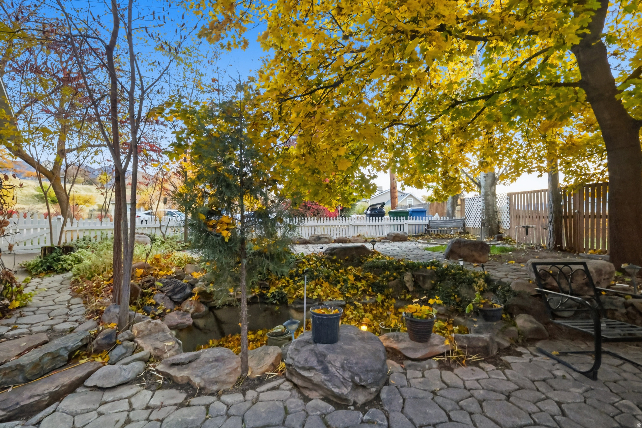 PHEASANT HOLLOW - Residential