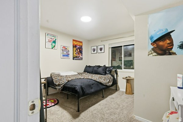 PHEASANT HOLLOW - Residential