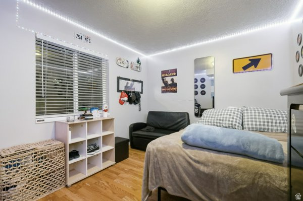 PHEASANT HOLLOW - Residential