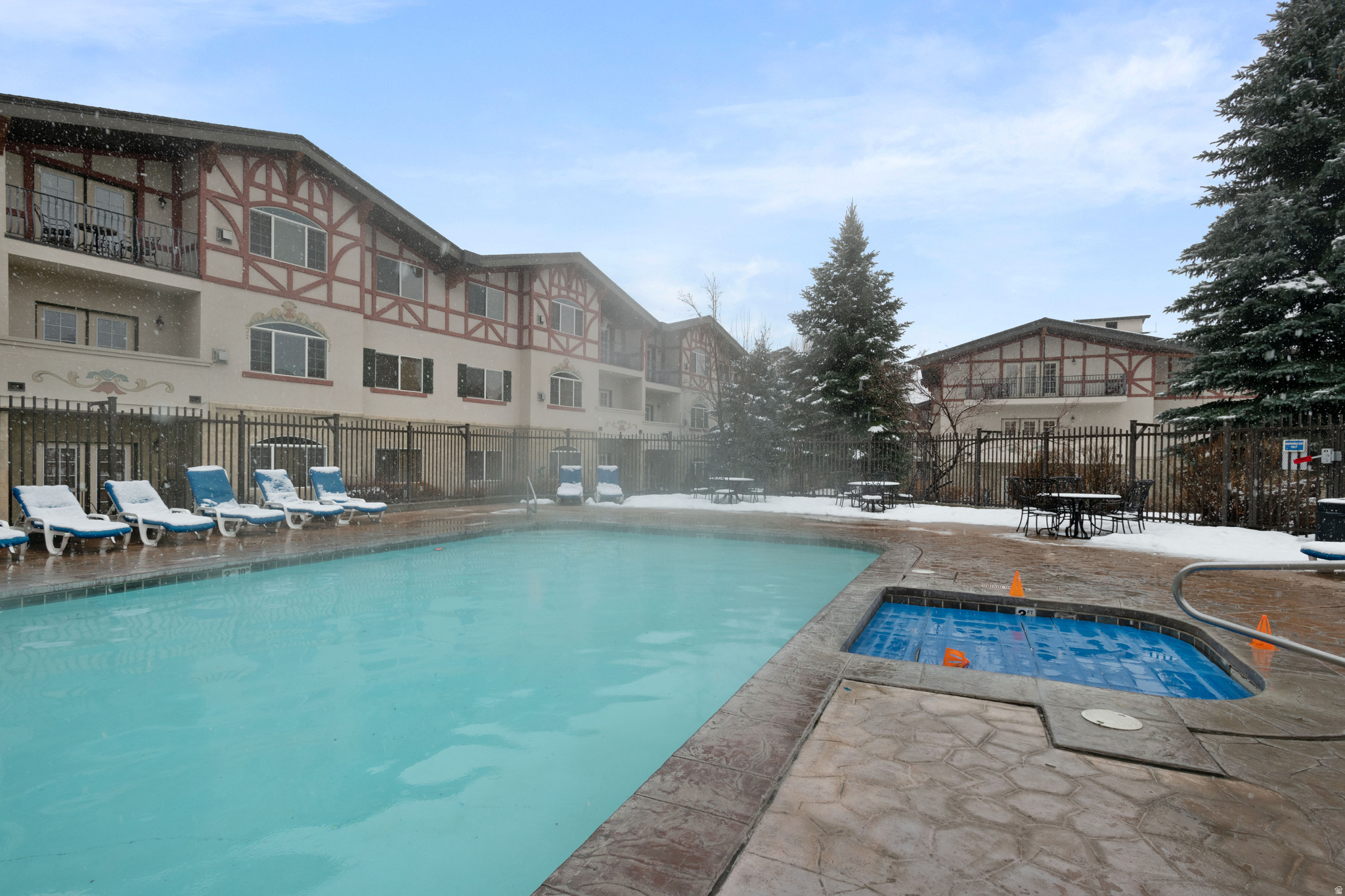 ZERMATT RESORT - Residential