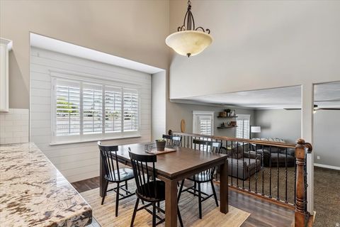 Tiny photo for 1441 BRIDGEVIEW DR, Layton, UT 84041 (MLS # 2148320)