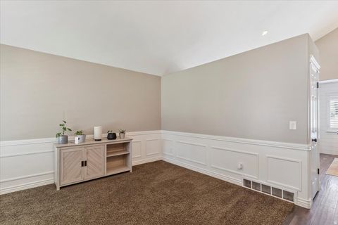 Tiny photo for 1441 BRIDGEVIEW DR, Layton, UT 84041 (MLS # 2148320)