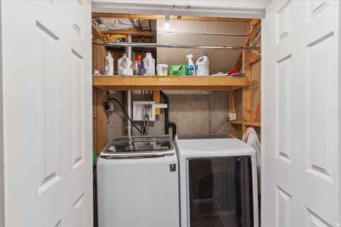 Tiny photo for 1441 BRIDGEVIEW DR, Layton, UT 84041 (MLS # 2148320)
