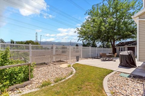Tiny photo for 1441 BRIDGEVIEW DR, Layton, UT 84041 (MLS # 2148320)