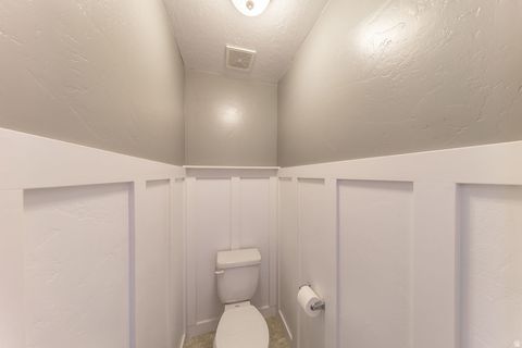 Tiny photo for 1029 N BEXLEY DR, North Salt Lake, UT 84054 (MLS # 2135110)