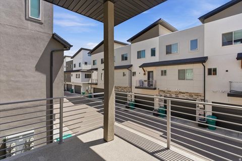Tiny photo for 506 W 2200 N, Layton, UT 84041 (MLS # 2157054)