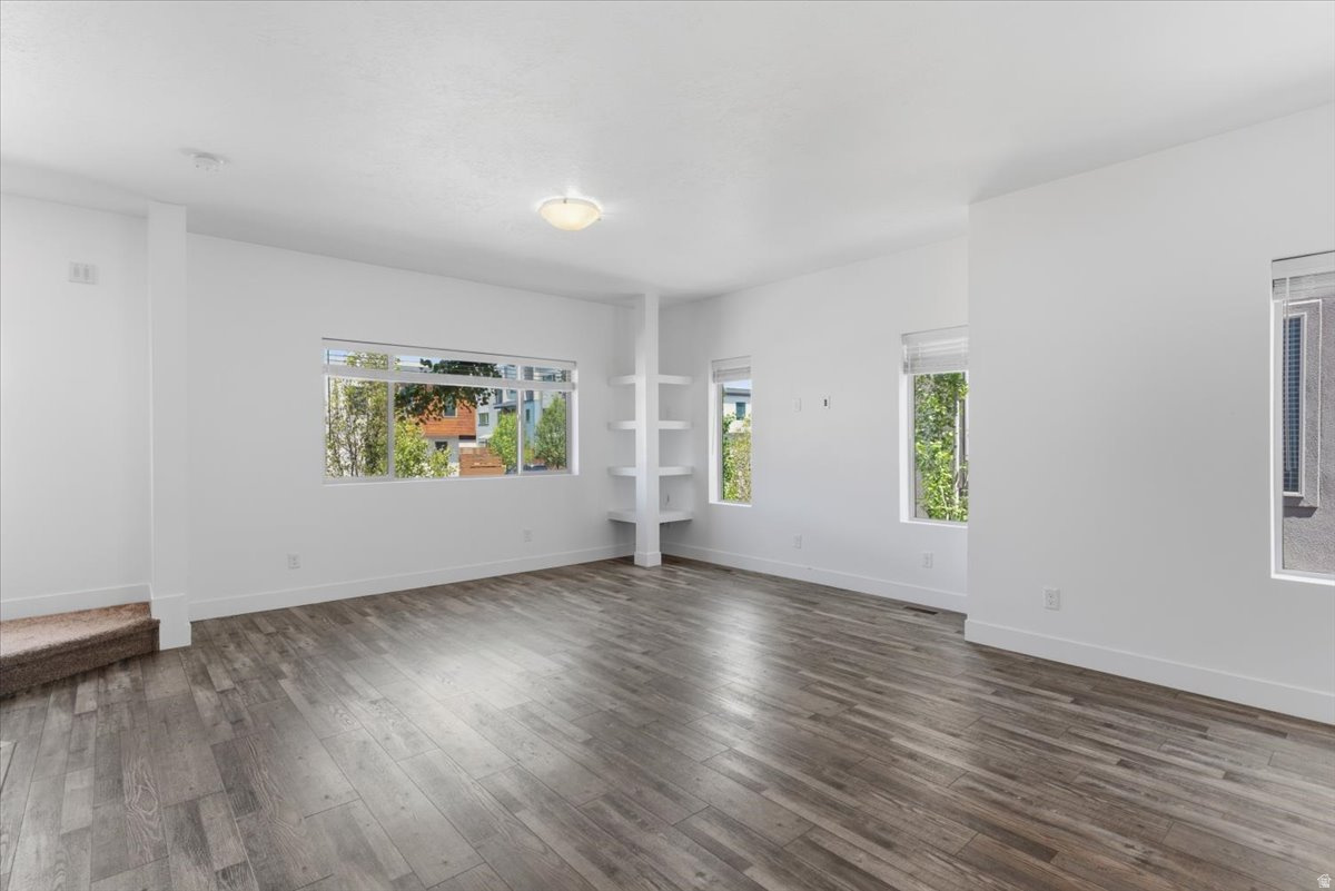SUNRIVER TOWNHOMES - Residential