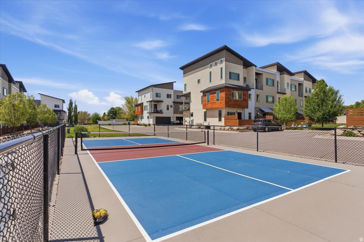SUNRIVER TOWNHOMES - Residential