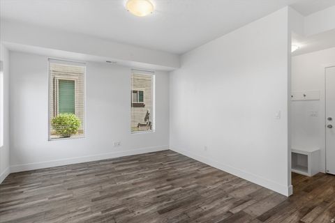 Tiny photo for 506 W 2200 N, Layton, UT 84041 (MLS # 2157054)
