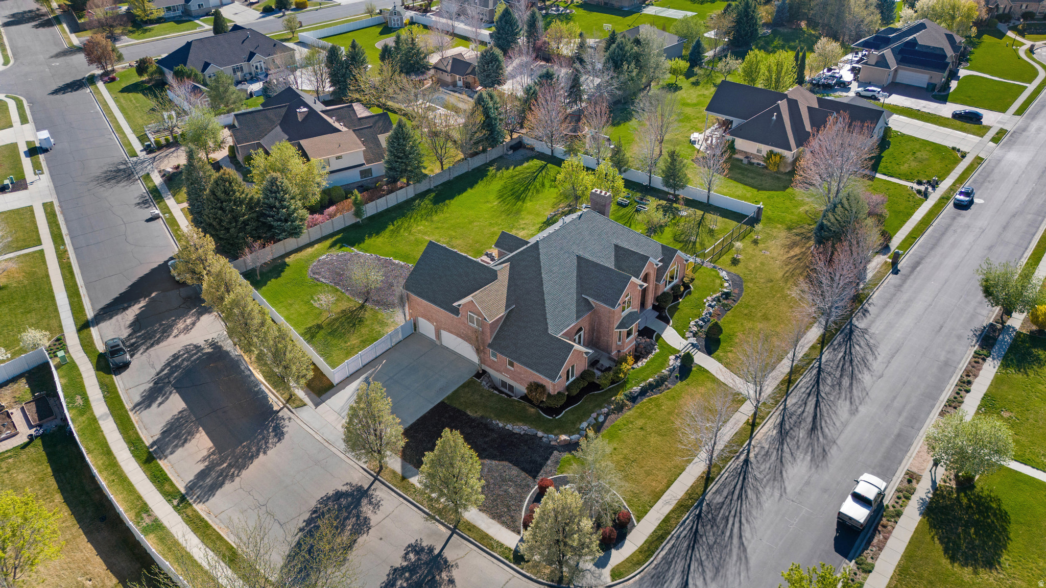 DIAMOND MEADOWS - Residential