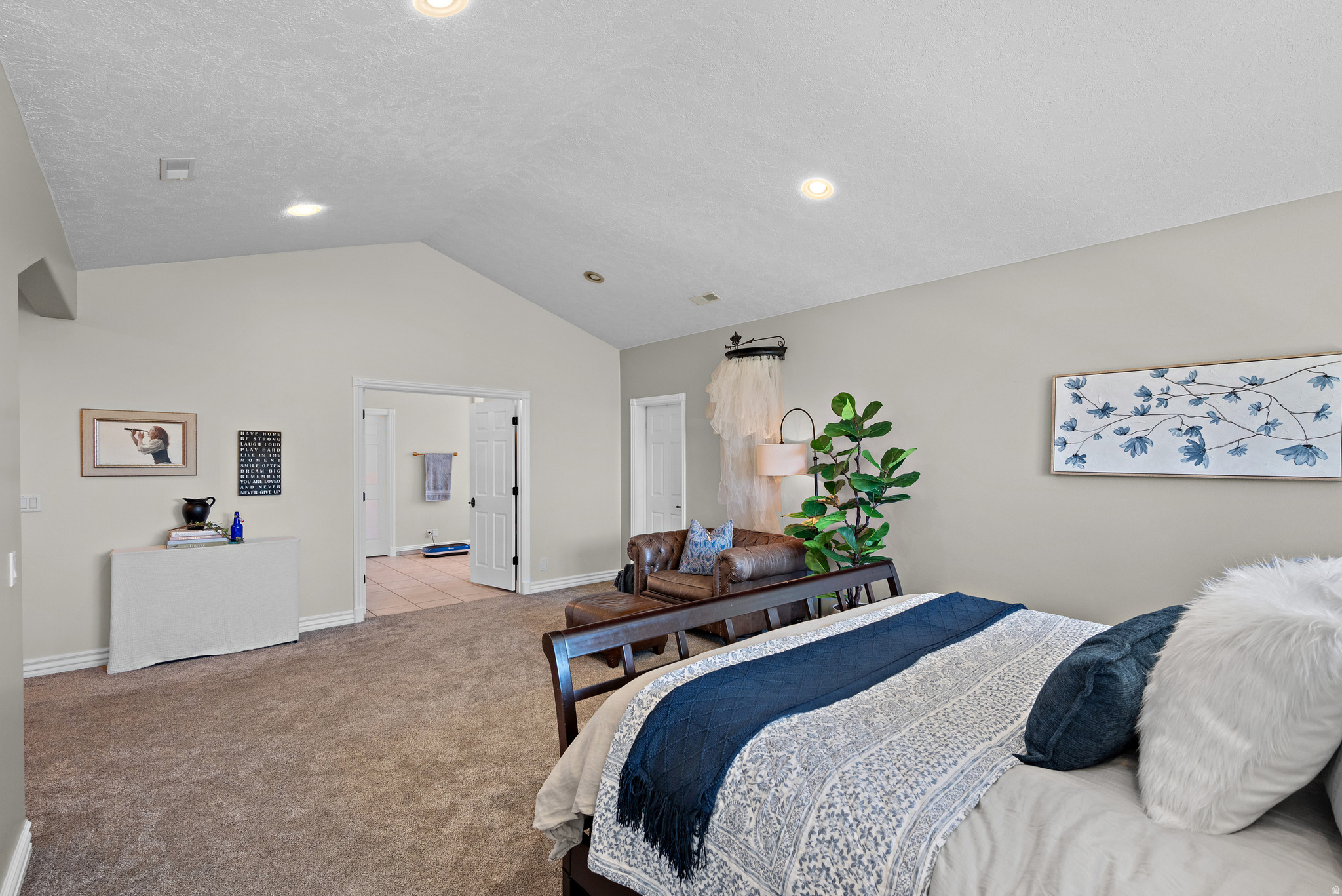 DIAMOND MEADOWS - Residential