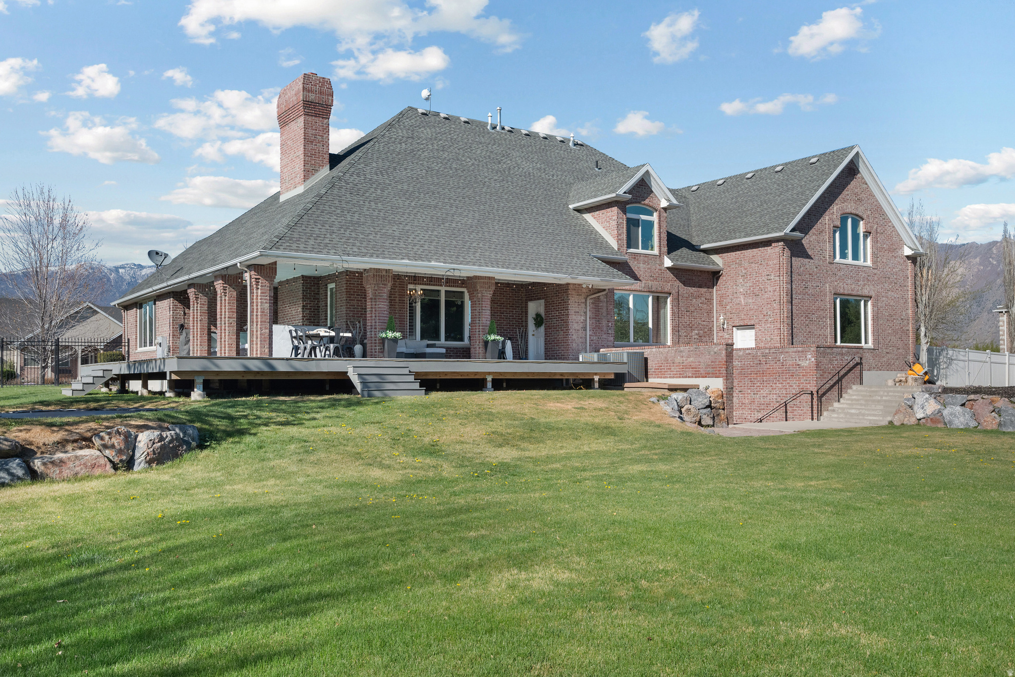 DIAMOND MEADOWS - Residential