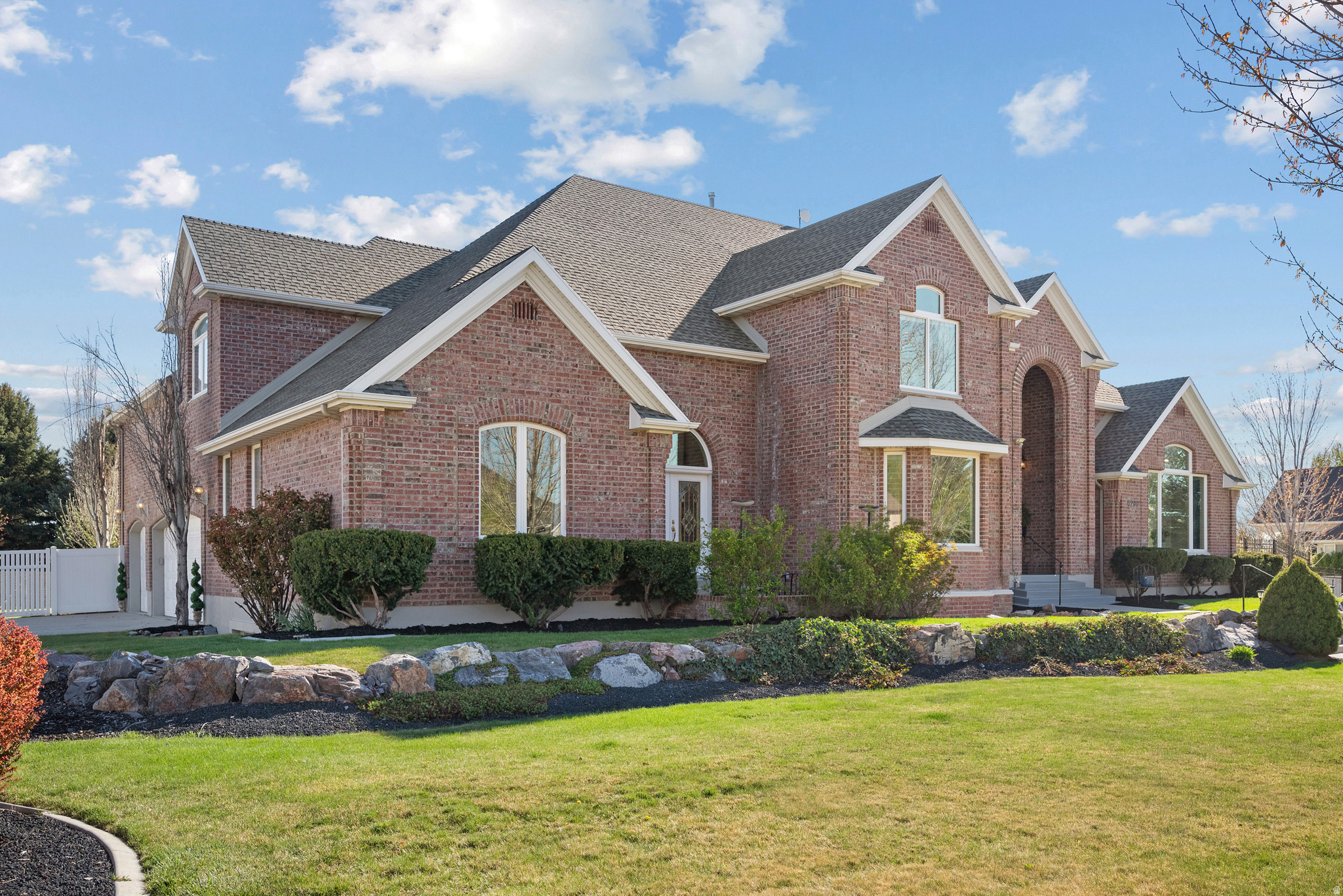 DIAMOND MEADOWS - Residential