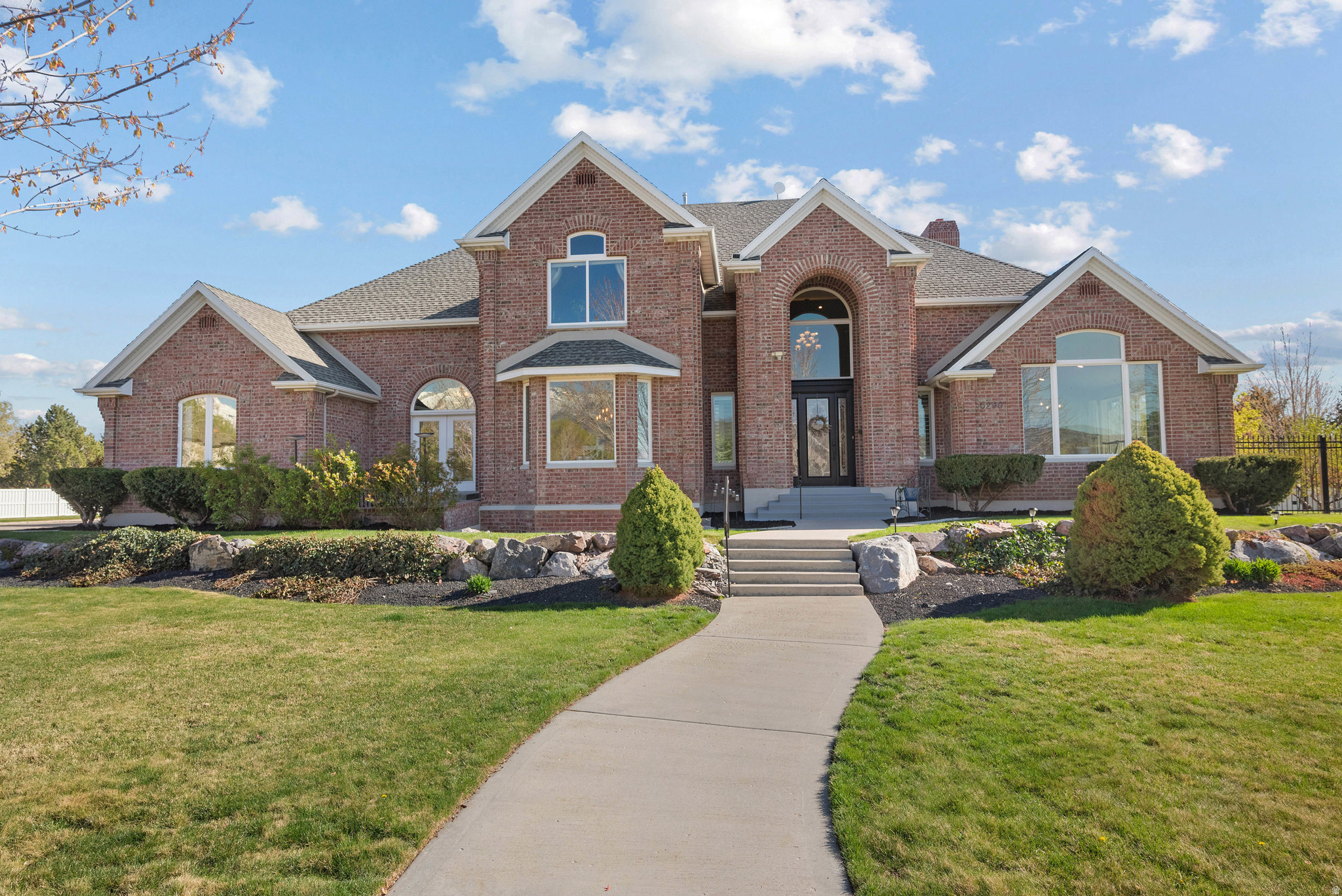 DIAMOND MEADOWS - Residential