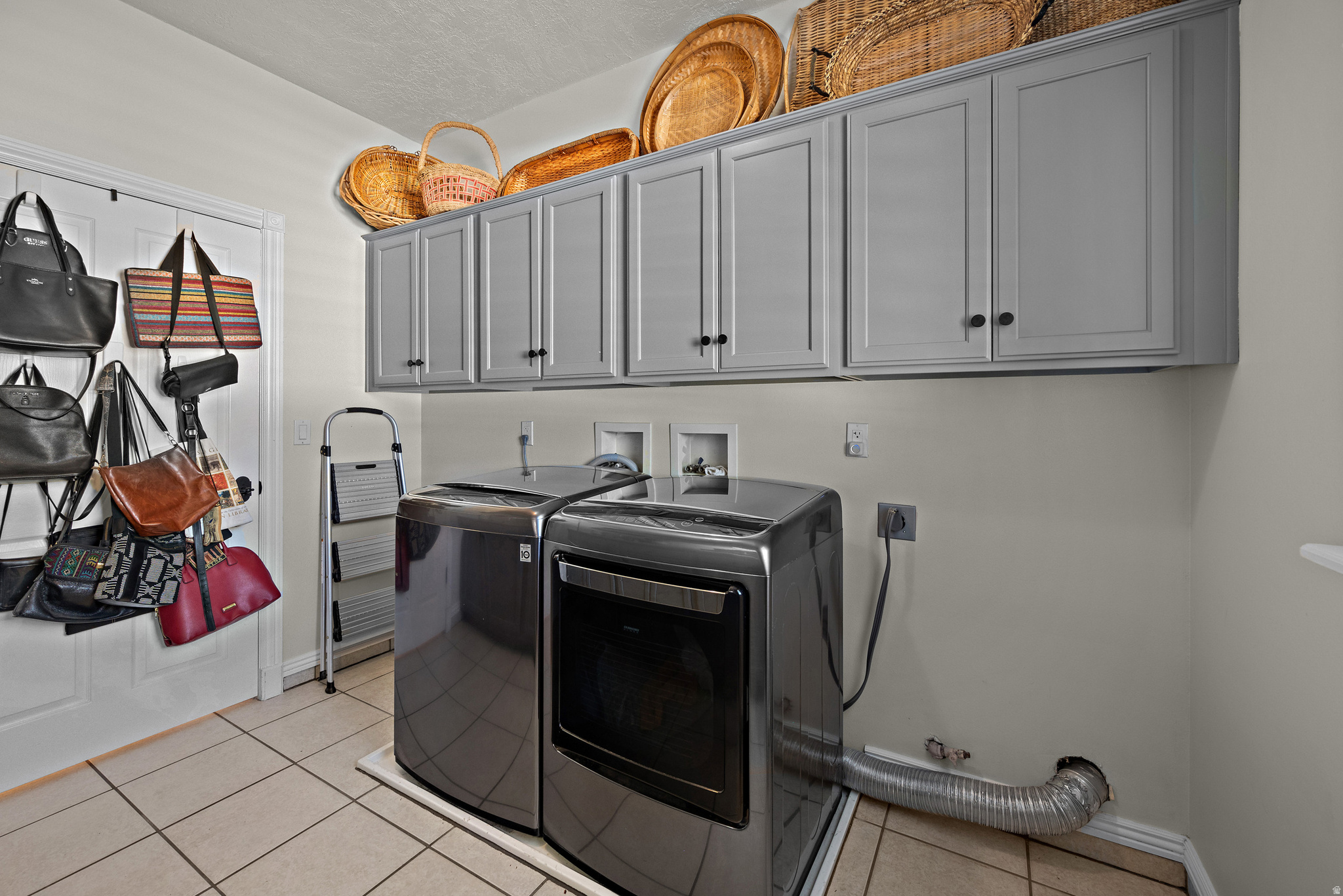 DIAMOND MEADOWS - Residential