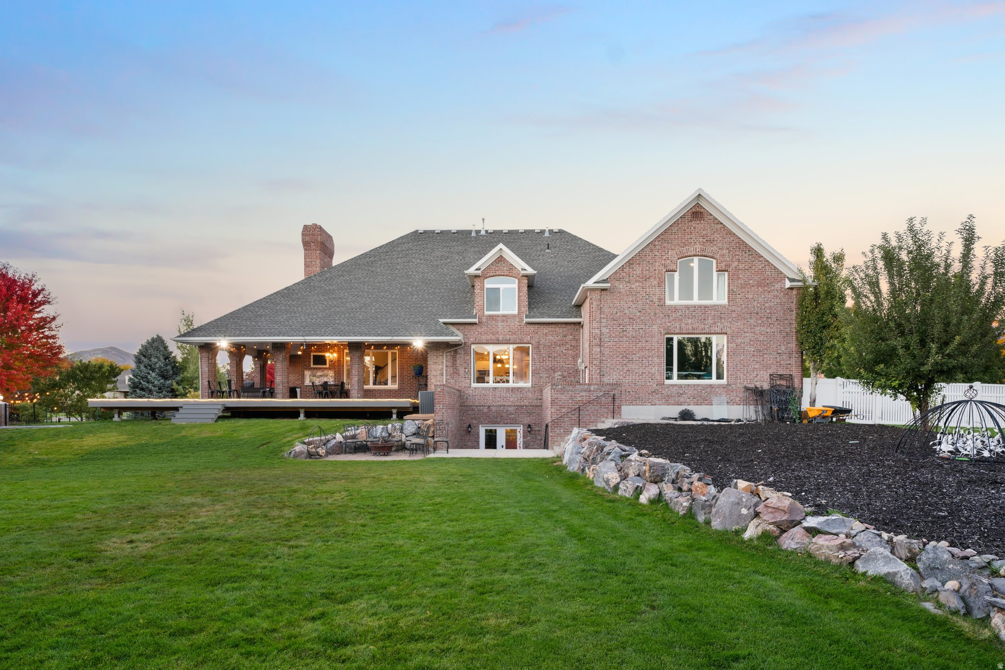 DIAMOND MEADOWS - Residential