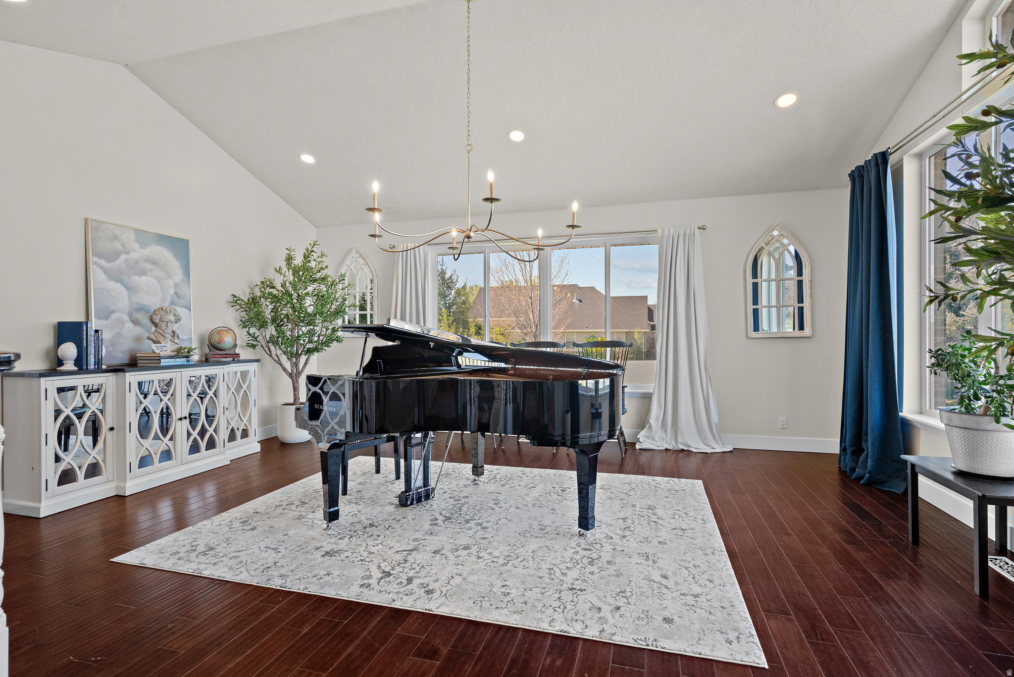 DIAMOND MEADOWS - Residential