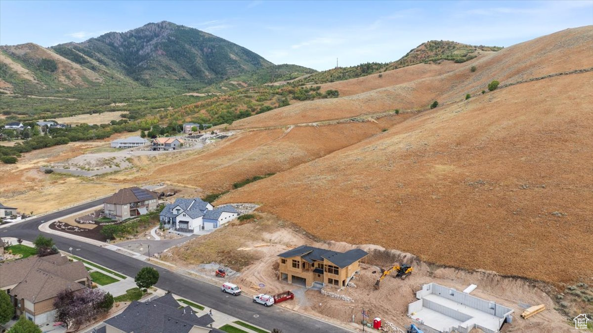 DEER HOLLOW PHS 6 - Residential