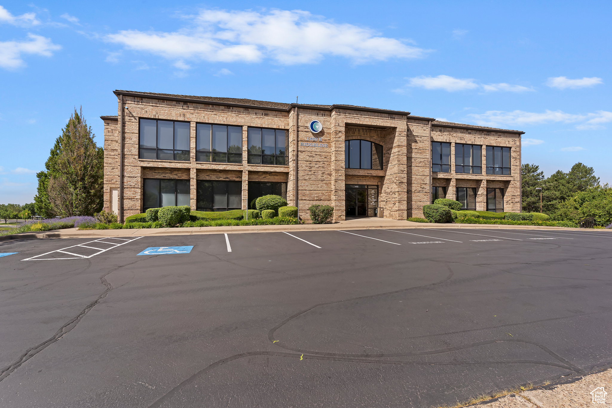 CROSSROADS LANDING - Commercial Sale