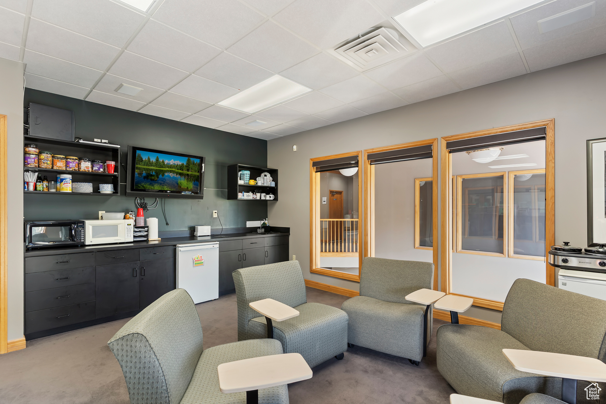 CROSSROADS LANDING - Commercial Sale