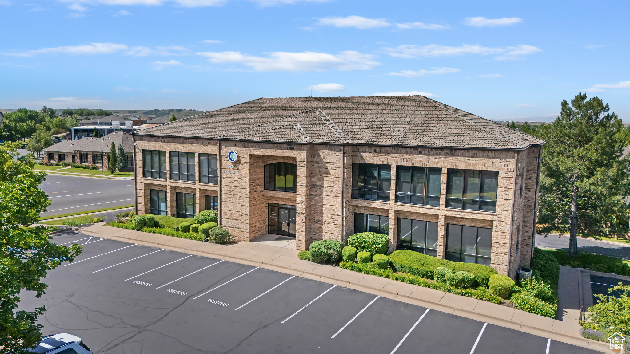 CROSSROADS LANDING - Commercial Sale