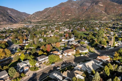 Tiny photo for 2002 E DEER RUN DR RUN, South Weber, UT 84405 (MLS # 2113748)