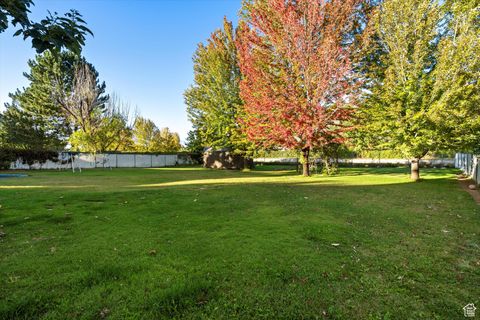 Tiny photo for 2002 E DEER RUN DR RUN, South Weber, UT 84405 (MLS # 2113748)