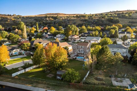Tiny photo for 2002 E DEER RUN DR RUN, South Weber, UT 84405 (MLS # 2113748)