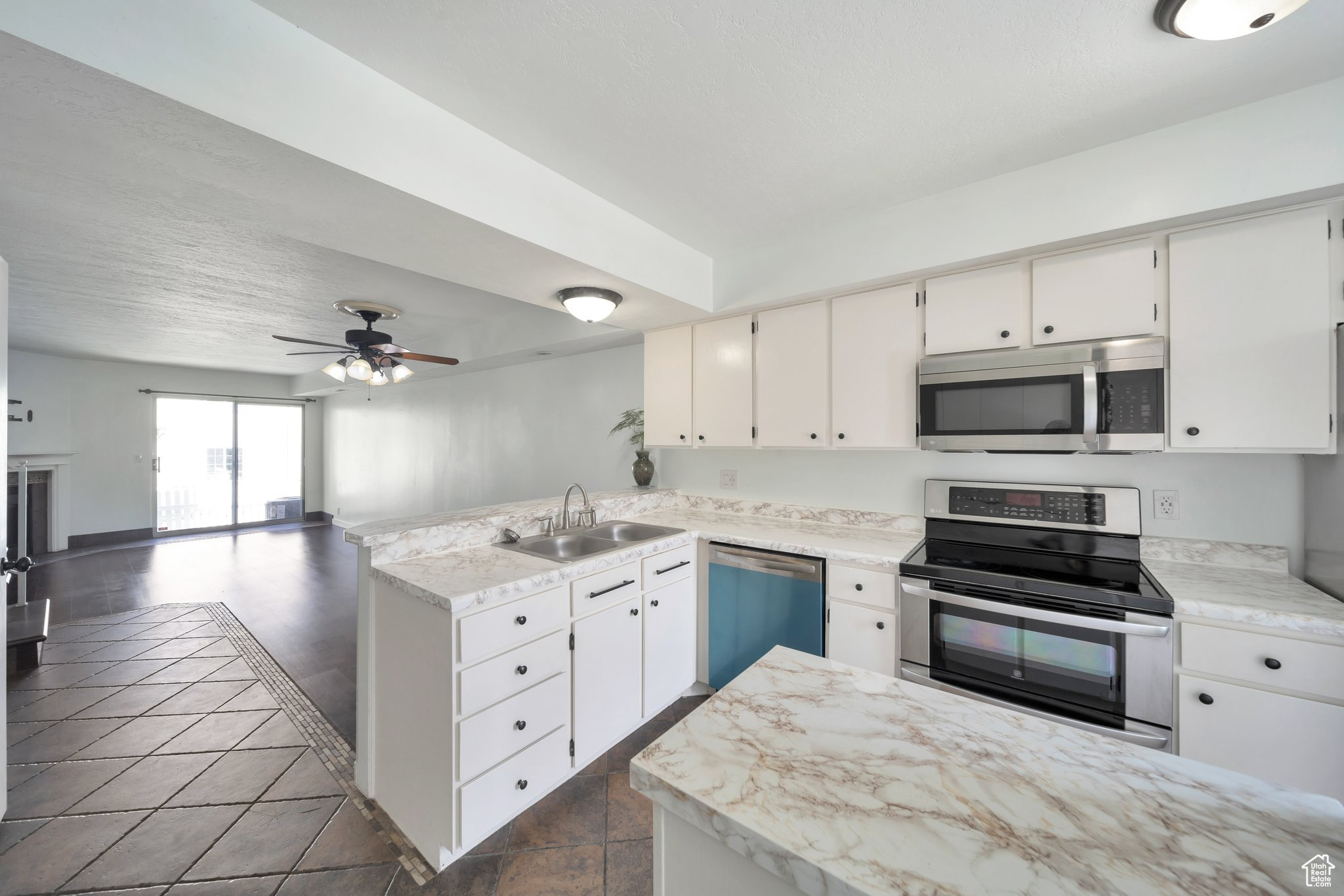 1418 W Telegraph Hill Dr, Taylorsville, Utah image 3