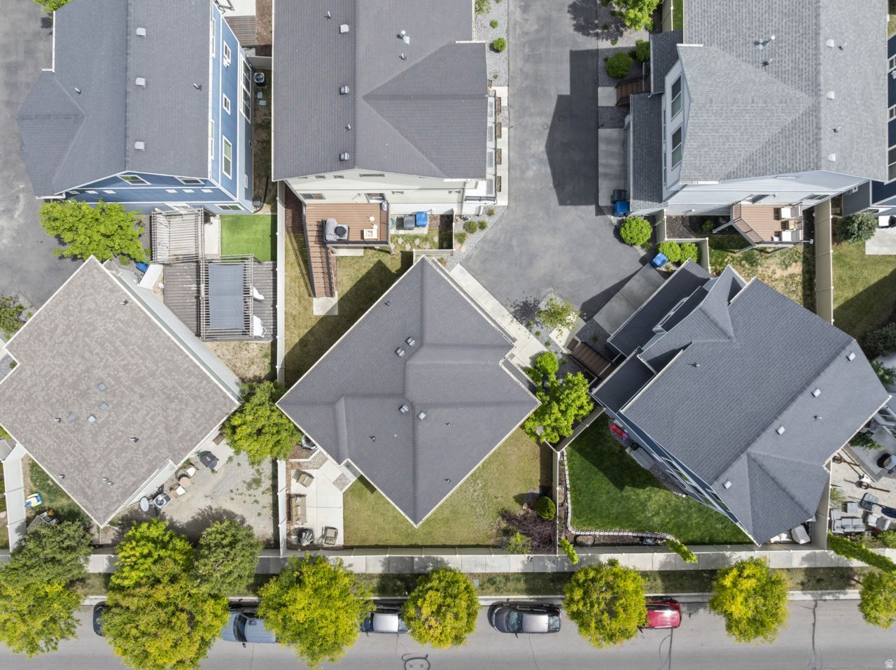 SOUTH POINT - Residential