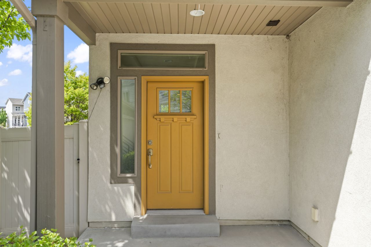 SOUTH POINT - Residential