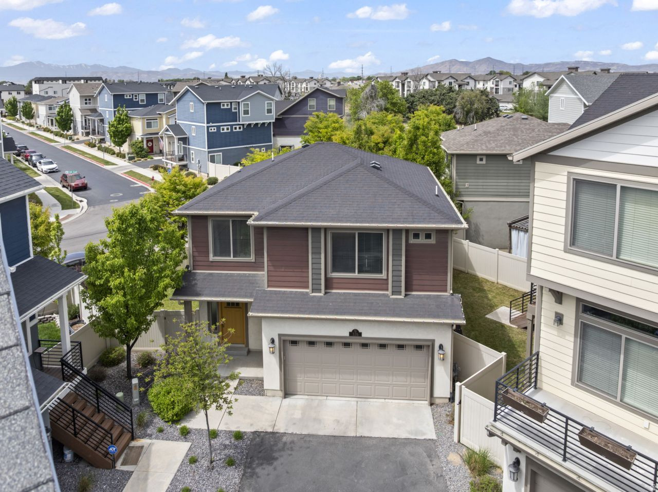 SOUTH POINT - Residential