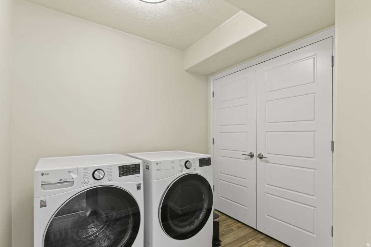 SOUTH POINT - Residential