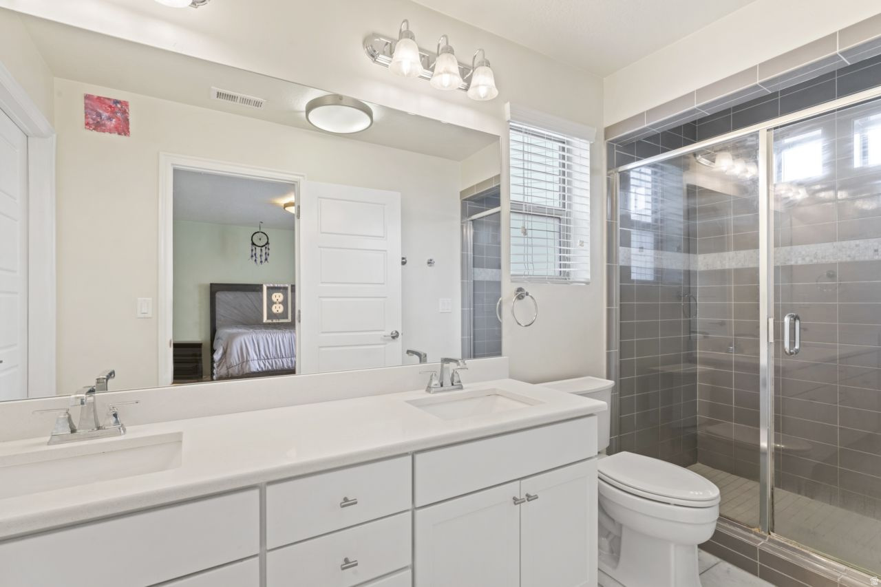 SOUTH POINT - Residential